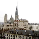 Готель Ibis Styles Centre Cathedrale