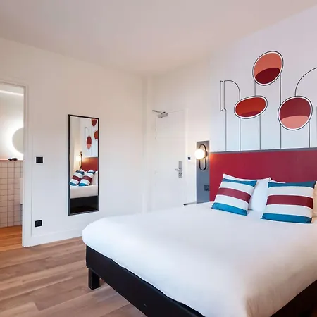 Ibis Styles Centre Cathédrale Hotel 3*