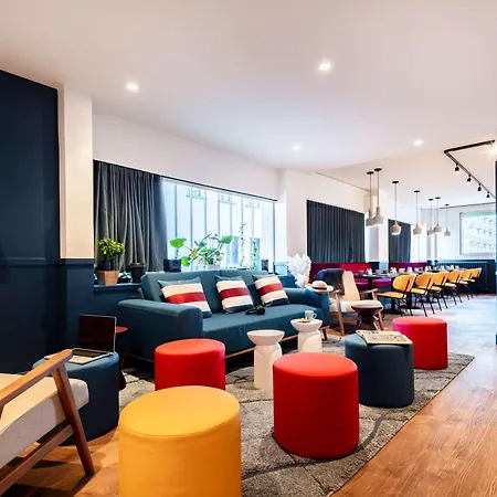 Ibis Styles Centre Cathédrale Hotel 3*