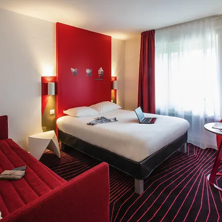 Отель Ibis Styles Centre Cathedrale 3*
