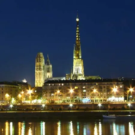 Отель Ibis Styles Centre Cathedrale 3*