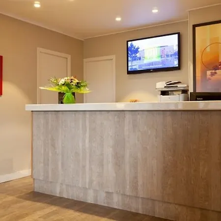 Готель Ibis Styles Centre Cathedrale