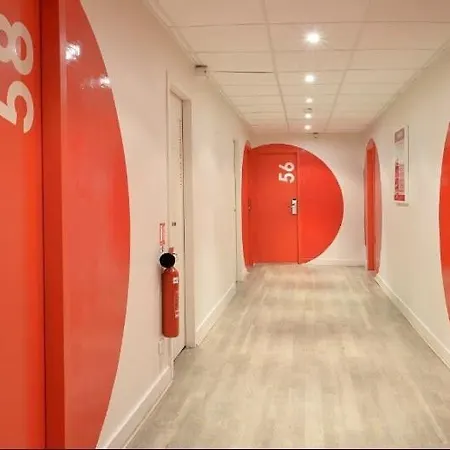 Ibis Styles Centre Cathedrale Готель Руан