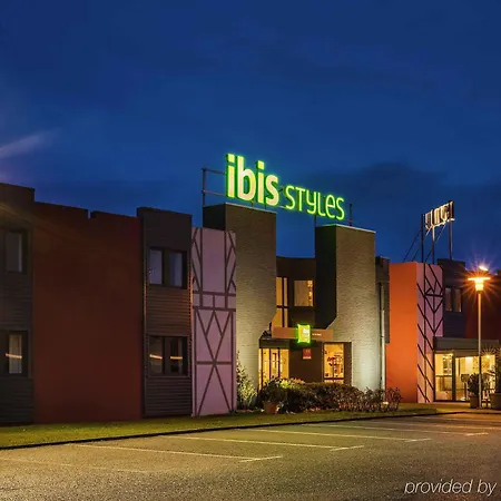 Ibis Styles Centre Cathedrale Готель 3*