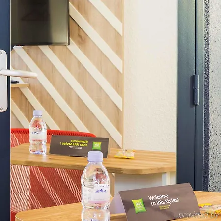 Ibis Styles Centre Cathedrale Готель