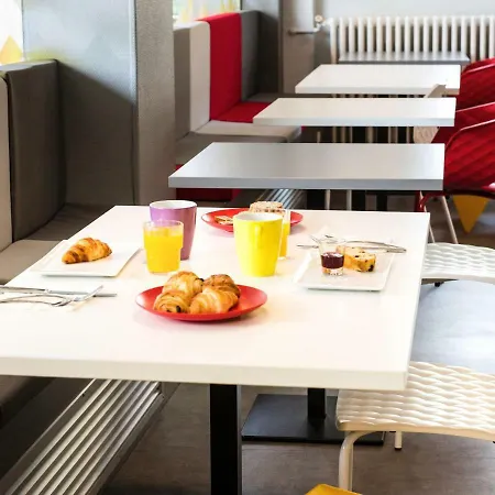 Ibis Styles Centre Cathédrale Hotel 3*