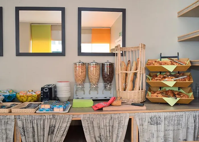 מלון Ibis Styles Centre Cathedrale 3*